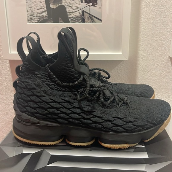 LeBron 15 - Picture 1 of 11